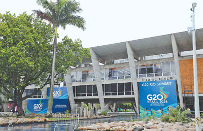 Museo di Arte Moderna di Rio de Janeiro, luogo principale del vertice dei leader del G20, nella baia di Guanabara. (Cao Shiyun/Quotidiano del Popolo)