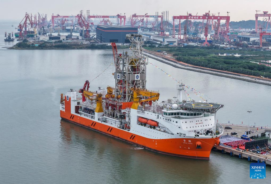 Entra in servizio la prima nave cinese per le trivellazioni in acque profonde