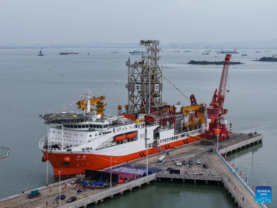 Entra in servizio la prima nave cinese per le trivellazioni in acque profonde