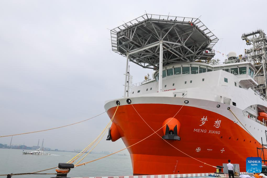 Entra in servizio la prima nave cinese per le trivellazioni in acque profonde