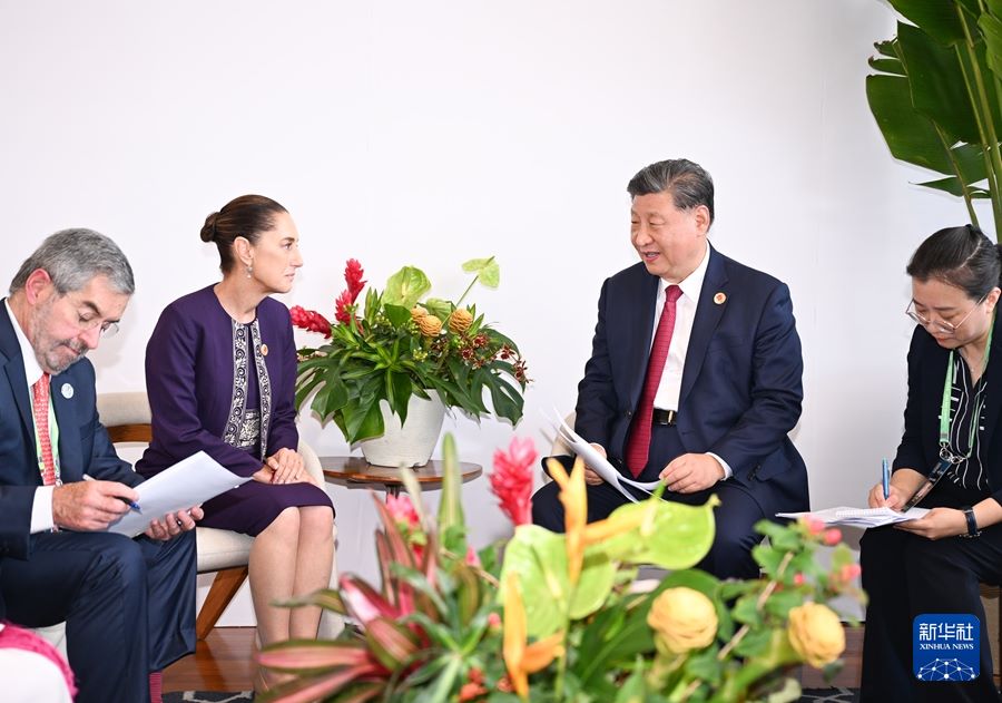 Xi Jinping incontra la presidente messicana Claudia Sheinbaum