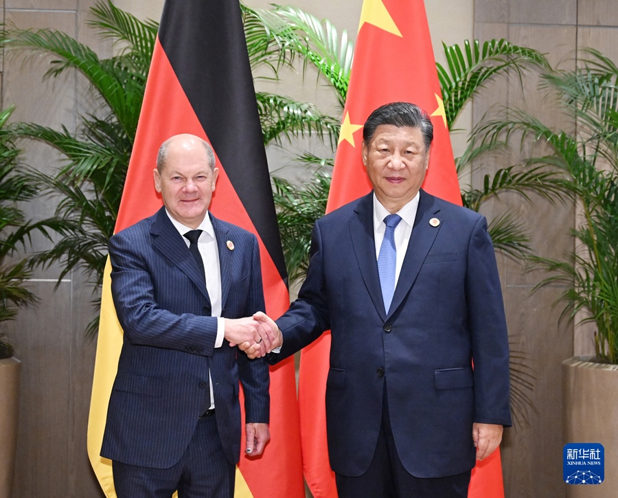 Xi Jinping incontra il cancelliere tedesco Olaf Scholz