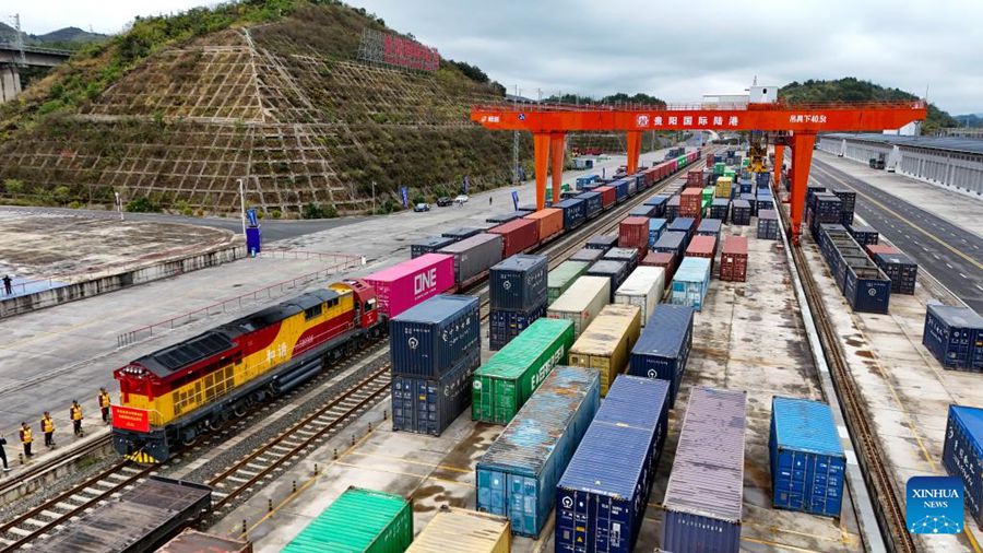 China Railway avvia la sperimentazione del trasporto ferroviario per batterie per veicoli elettrici