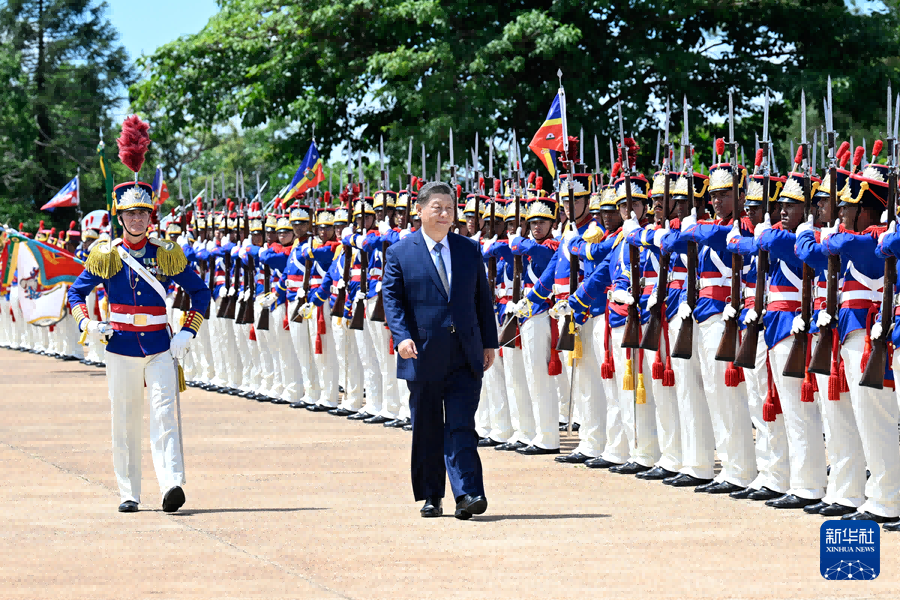 Xi Jinping incontra il Presidente brasiliano Luiz Inácio Lula da Silva