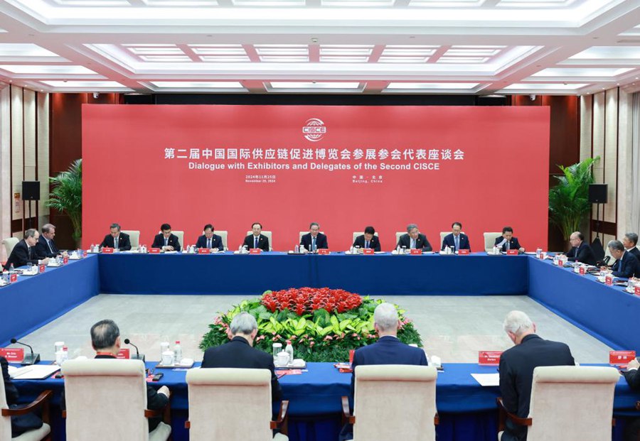 La Cina si impegna a garantire la stabilità delle filiere industriali e di approvvigionamento globali