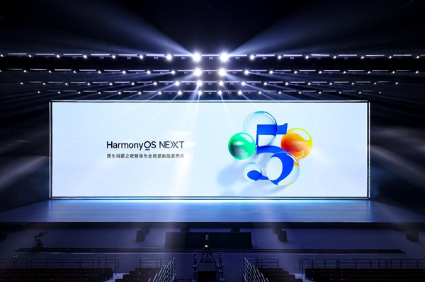 Huawei lancia telefoni con un sistema operativo sviluppato autonomamente