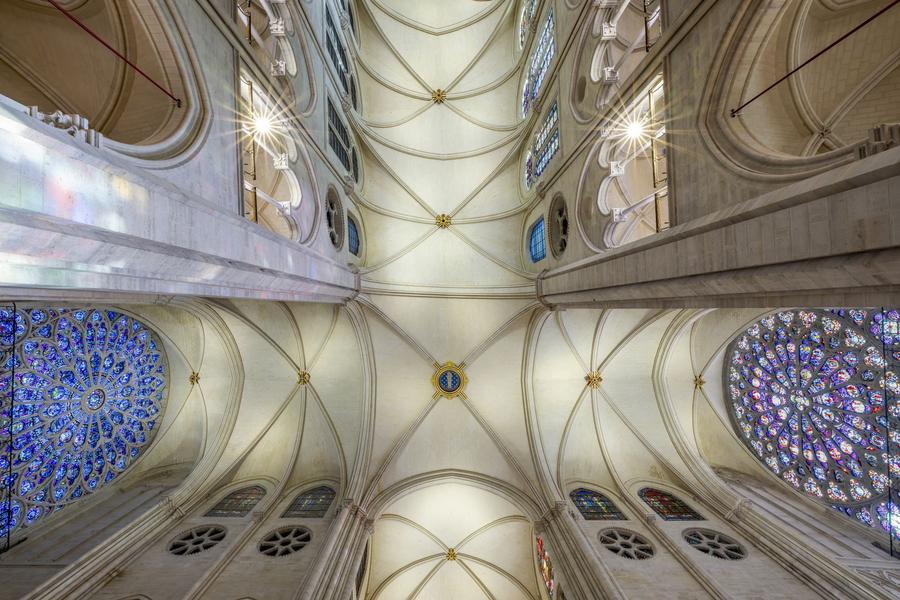 Cattedrale di Notre-Dame de Paris riapre ufficialmente dopo il restauro