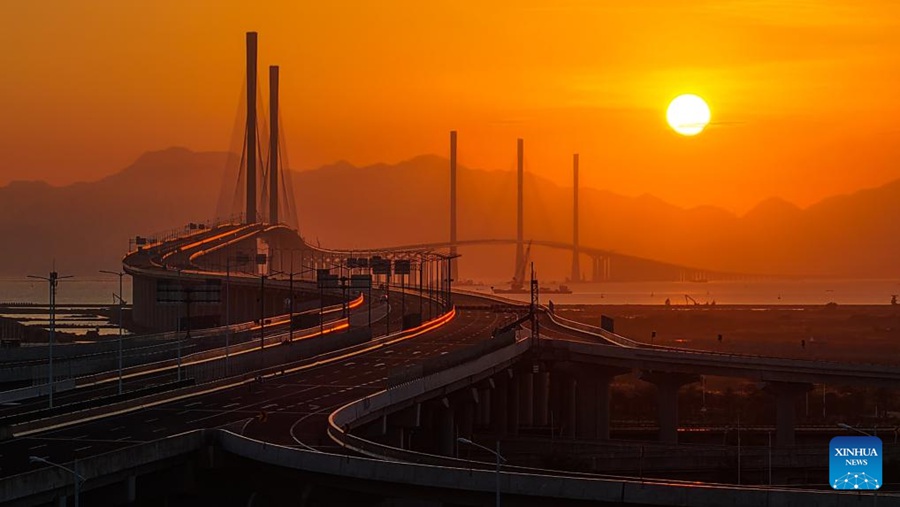 Nuovo passaggio marittimo aperto al traffico nel Guangdong cinese