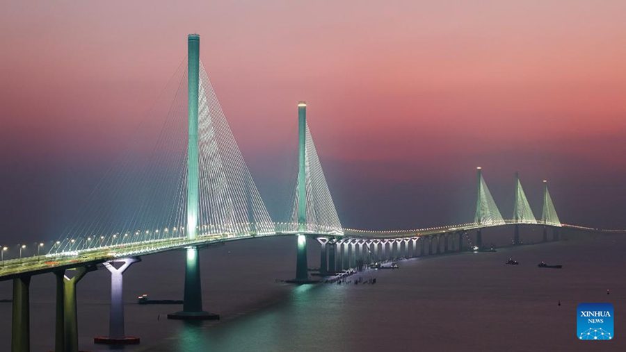 Nuovo passaggio marittimo aperto al traffico nel Guangdong cinese