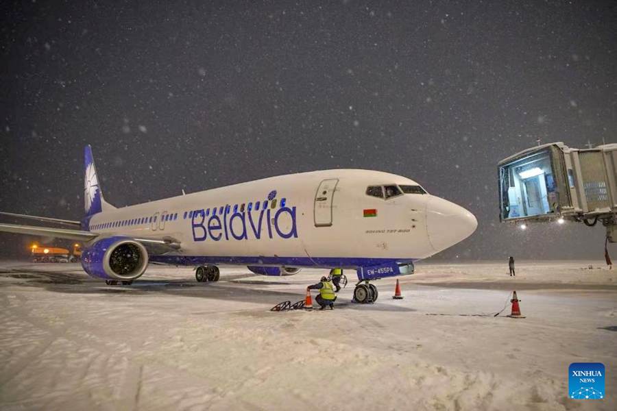 Nuova rotta aerea collega lo Xinjiang cinese e Minsk