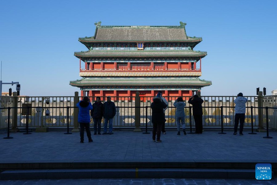 La torre di guardia Zhengyangmen a Beijing riapre al pubblico