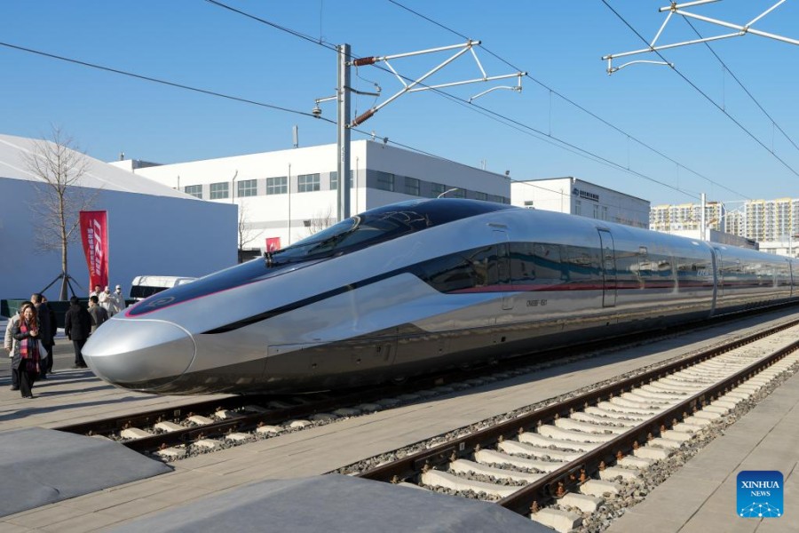 La Cina presenta i prototipi del treno ad alta velocità più veloce al mondo