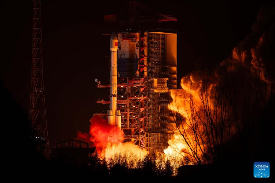 La Cina lancia un satellite di prova per il rifornimento orbitale