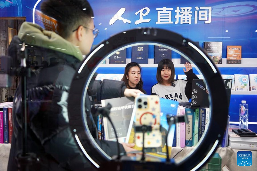 Al via la Fiera del Libro di Beijing con 400,000 titoli in esposizione