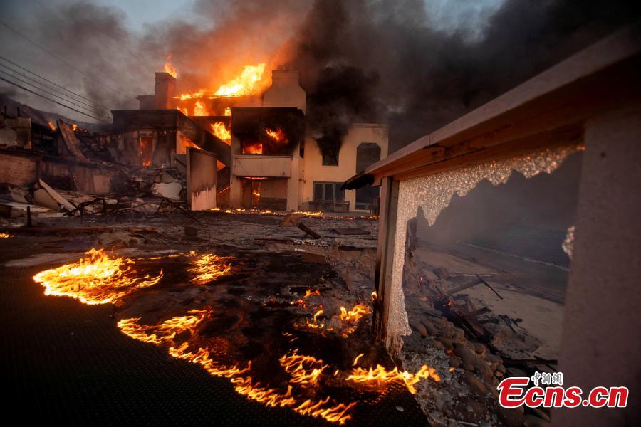 Gli incendi in California continuano: errori umani aggravano la situazione
