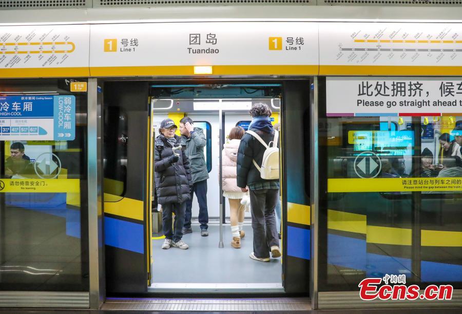 Cina, entra in servizio il primo treno della metropolitana in fibra di carbonio al mondo