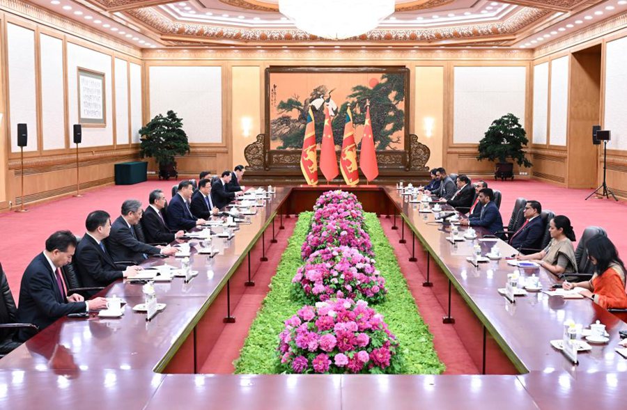 Beijing, colloquio tra Xi Jinping e il Presidente dello Sri Lanka