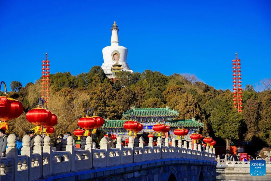 Cina, lanterne e luci per la prossima Festa di Primavera