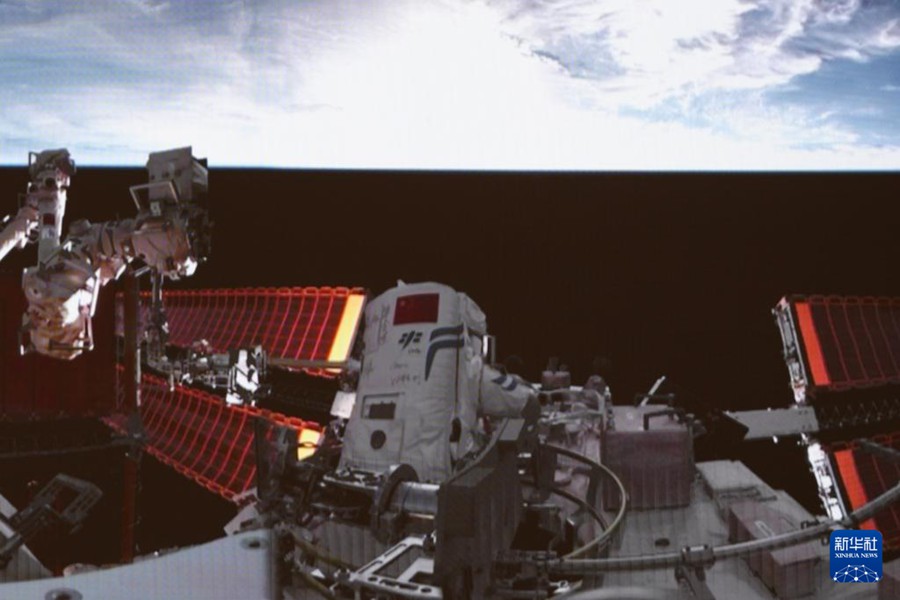 Seconda serie attività extraveicolari Shenzhou-19 conclusa con successo
