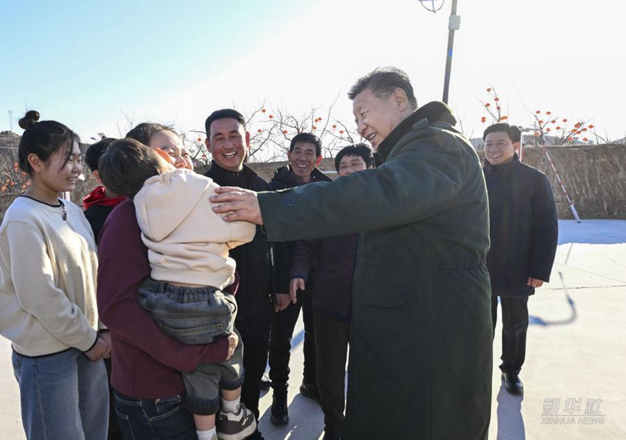 Xi Jinping visita le persone colpite dalle inondazioni nella provincia del Liaoning
