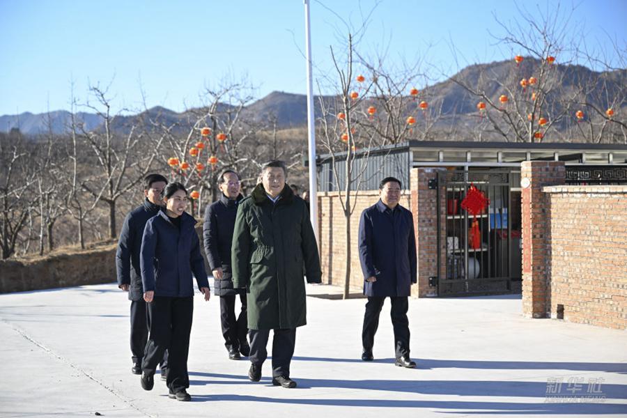 Xi Jinping visita le persone colpite dalle inondazioni nella provincia del Liaoning