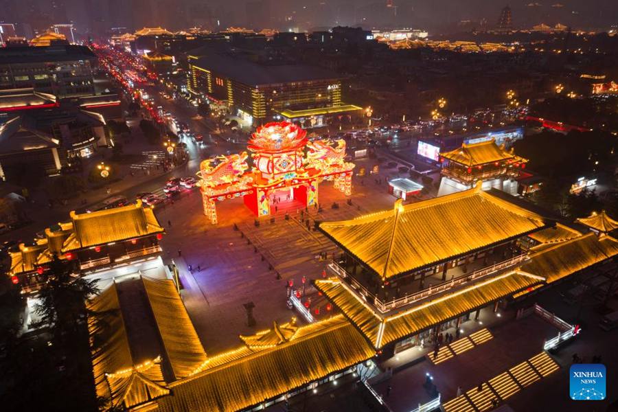 Xi'an, antica città, pronta per la Festa di Primavera