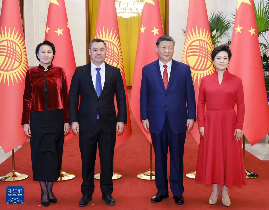 Colloquio tra Xi Jinping e il Presidente kirghiso