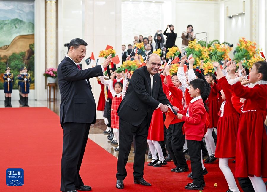 Colloquio tra Xi Jinping e Asif Ali Zardari