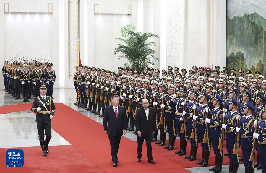 Colloquio tra Xi Jinping e Asif Ali Zardari