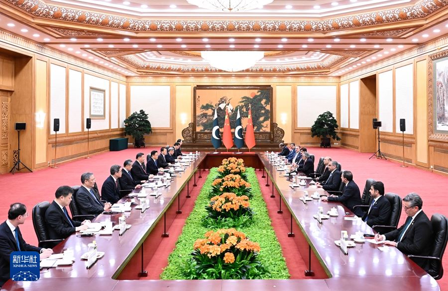 Colloquio tra Xi Jinping e Asif Ali Zardari