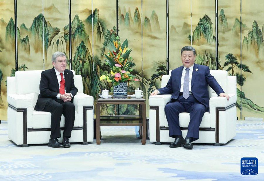 Xi Jinping incontra Thomas Bach