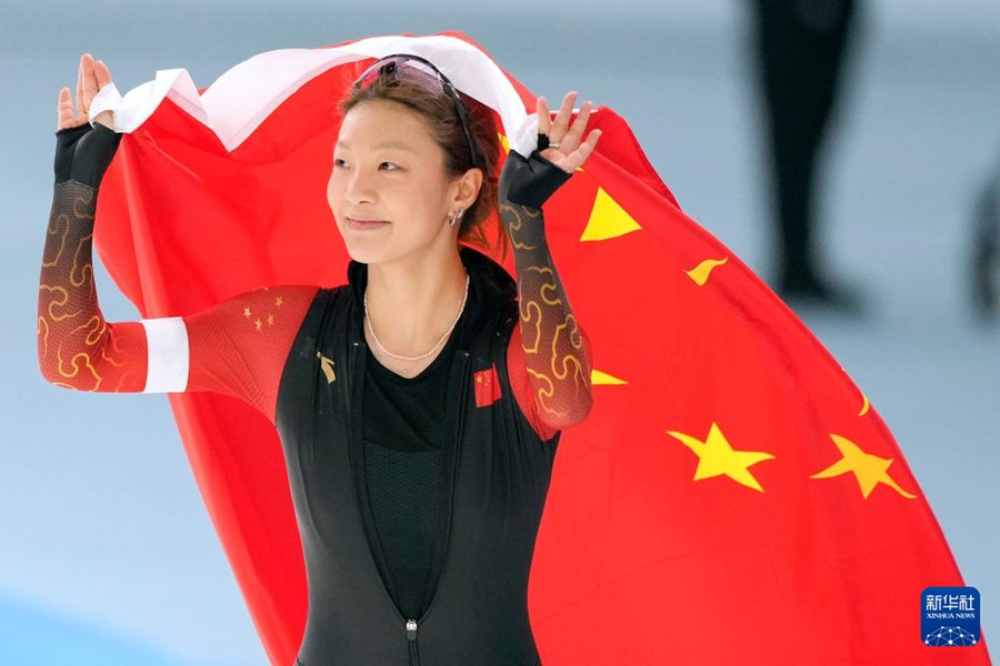 Giochi Asiatici Invernali: oro, argento e bronzo per la Cina nei 3000 metri del pattinaggio di velocità