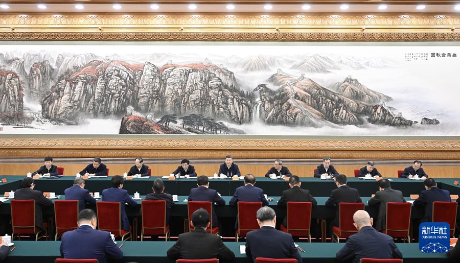 Xi Jinping presenzia a simposio su imprese private