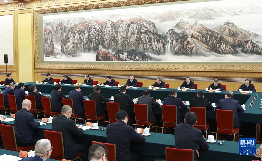 Xi Jinping presenzia a simposio su imprese private