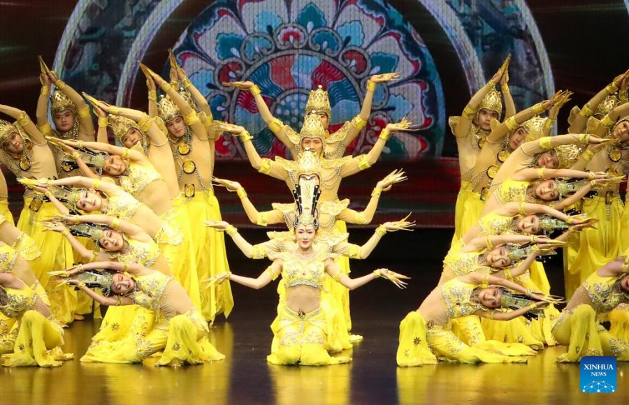 Dunhuang abbraccia il nuovo sviluppo