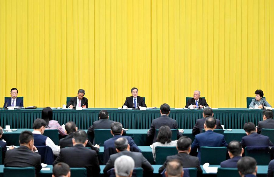 Due Sessioni, leader cinesi prendono parte alle discussioni