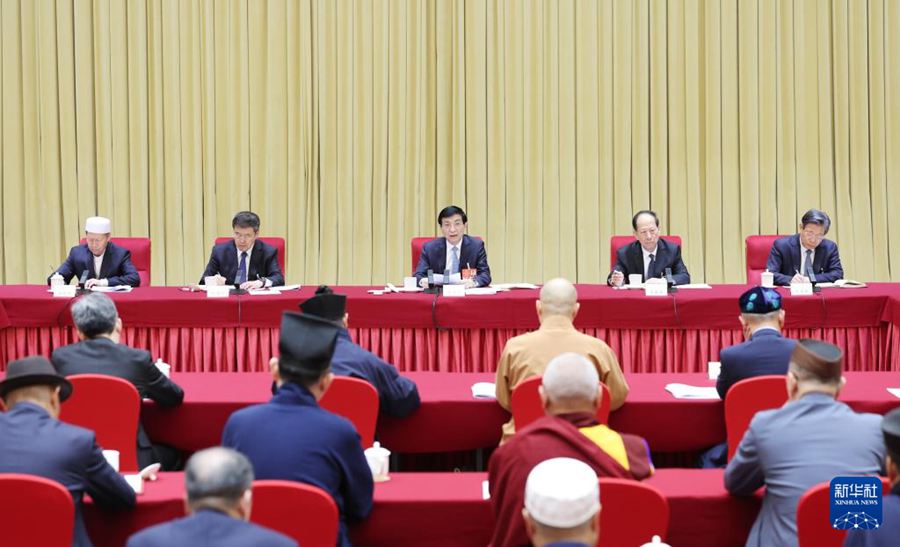 Due Sessioni, leader cinesi prendono parte alle discussioni