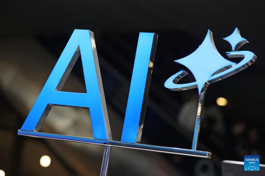 Insegna IA al Mobile World Congress 2025 a Barcellona, ​​Spagna. (6 marzo 2025 - Xinhua/Zhao Dingzhe)