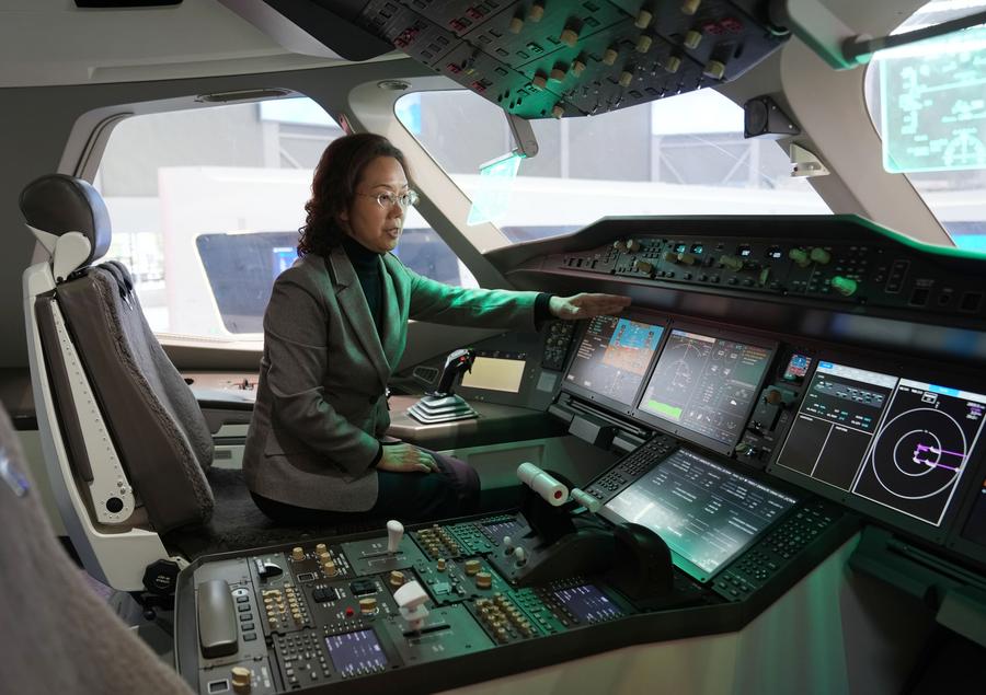 Progettista aeronautica donna alla guida del progetto dell'aereo C929