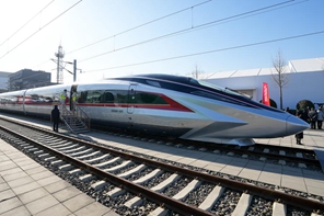 Il treno più veloce al mondo sottoposto a test di tipo a Beijing