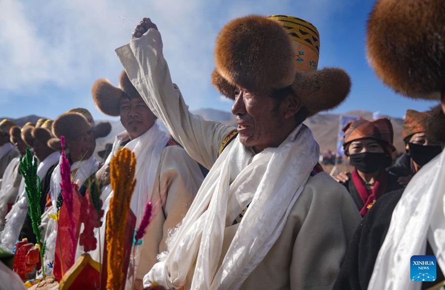 Agricoltori dello Xizang accolgono la stagione della semina primaverile