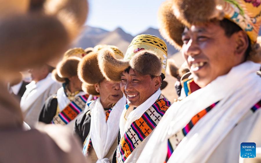 Agricoltori dello Xizang accolgono la stagione della semina primaverile
