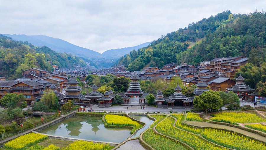 Vista aerea del villaggio di Zhaoxing Dong, Guizhou