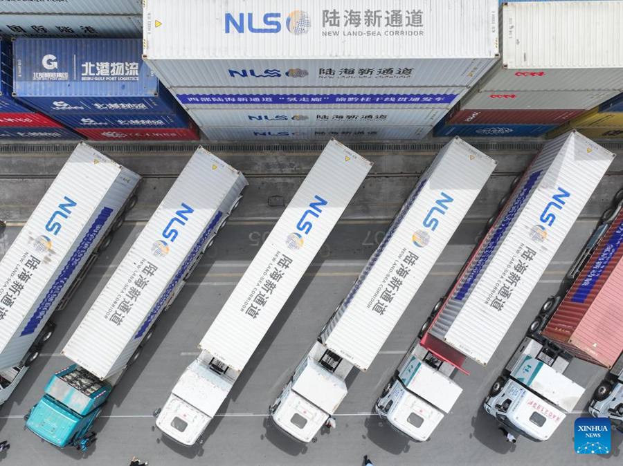 La Cina lancia la prima tratta transregionale per camion pesanti alimentati a idrogeno