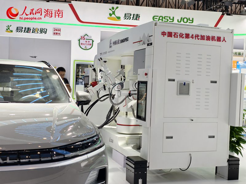 Prodotti high-tech diventano virali alla China International Consumer Products Expo