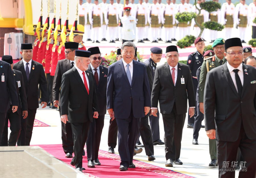Incontro tra Xi Jinping e il sovrano malese Ibrahim Iskandar