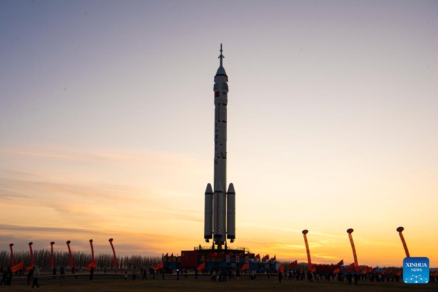 La Cina si prepara a lanciare la navicella spaziale con equipaggio Shenzhou-20