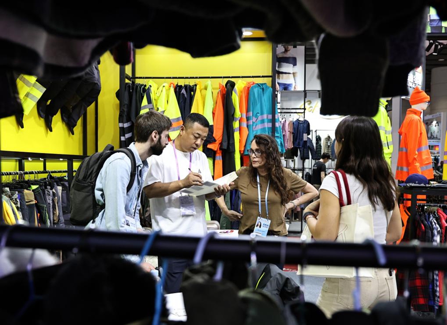 La 137a Fiera di Canton si conclude con un numero record di acquirenti esteri