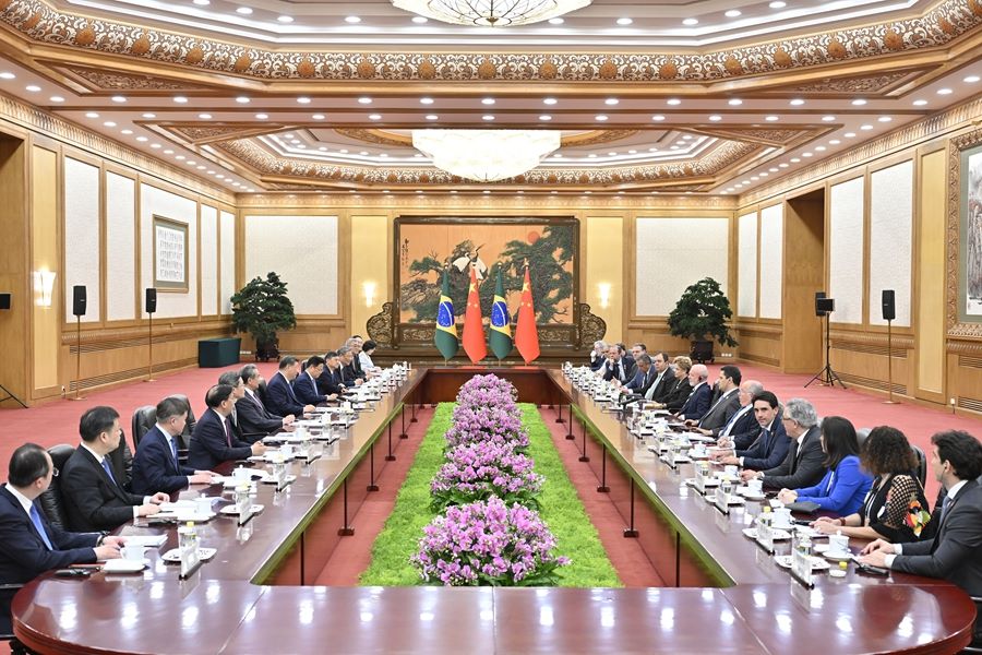 Colloquio tra Xi Jinping e il Presidente brasiliano Lula