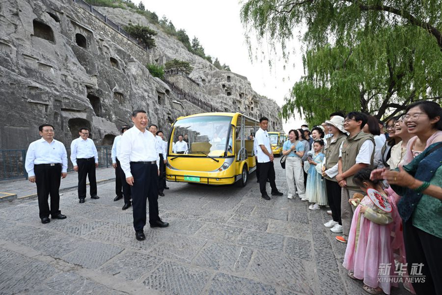 Ispezione di Xi Jinping a Luoyang